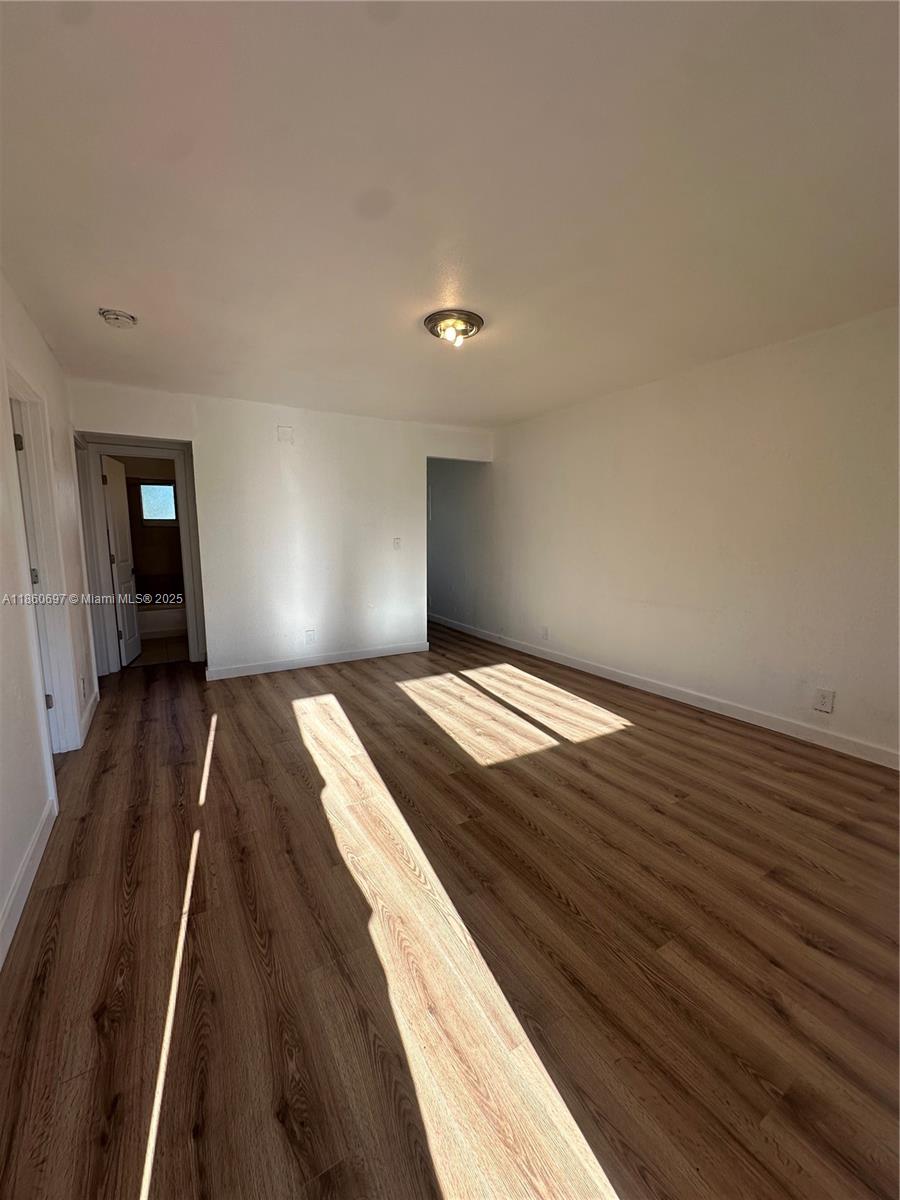 Move in ready 2 bedroom apartment. Property has just been remodeled
Water is included