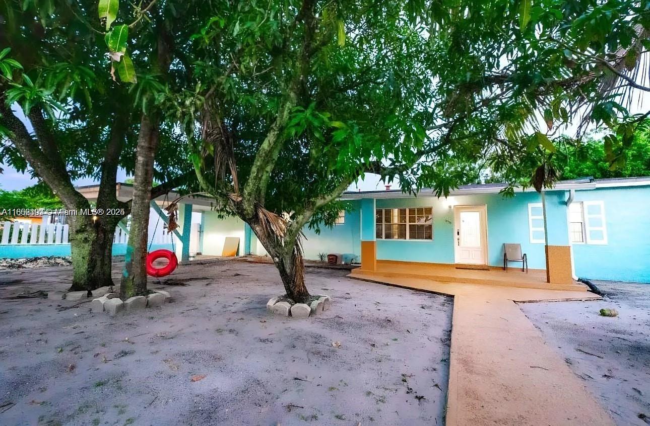 GOLDEN HIGHLANDS EST - Residential Lease