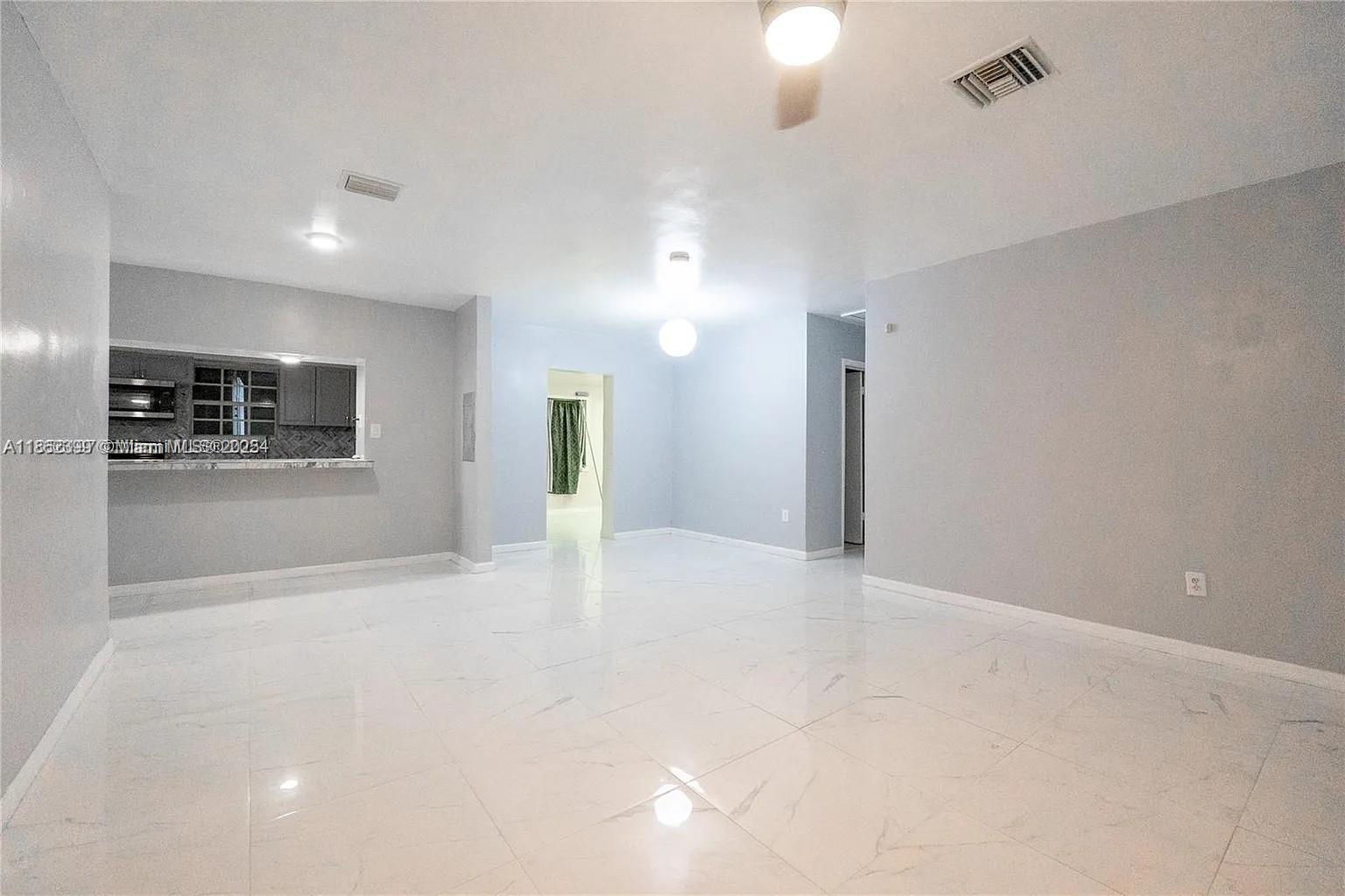 GOLDEN HIGHLANDS EST - Residential Lease