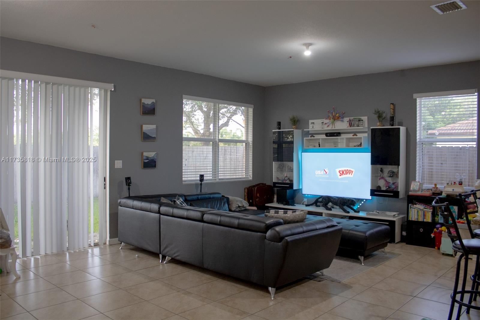 VENTANAS AT HOMESTEAD - Residential