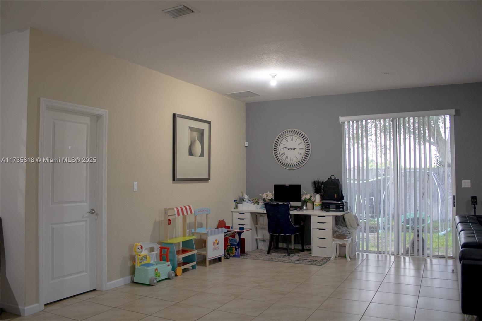VENTANAS AT HOMESTEAD - Residential