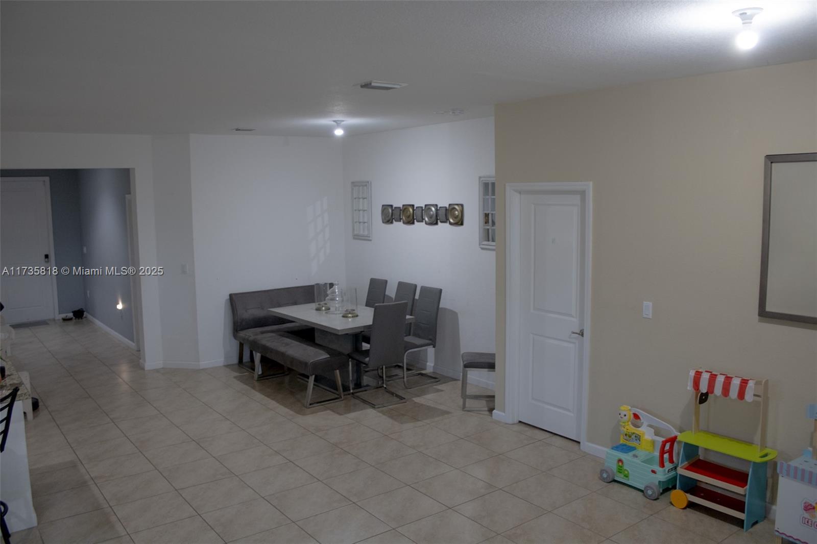 VENTANAS AT HOMESTEAD - Residential