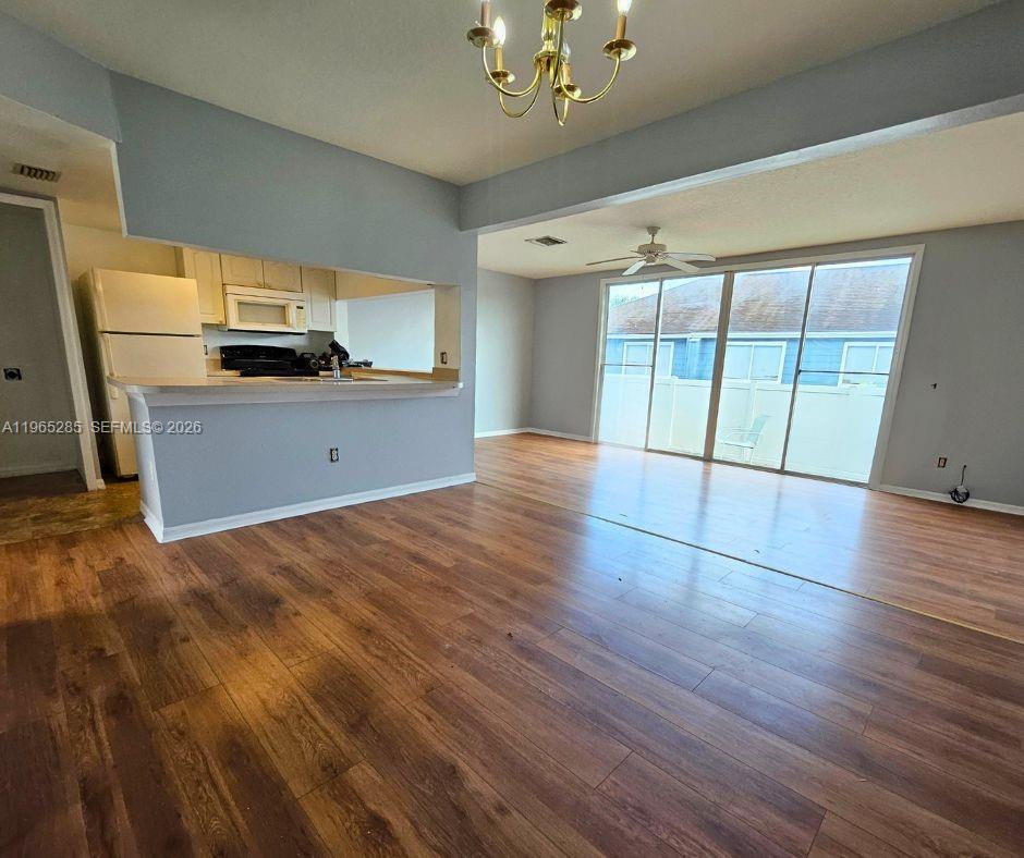 ISLAND CLUB WEST PH 02 - Residential