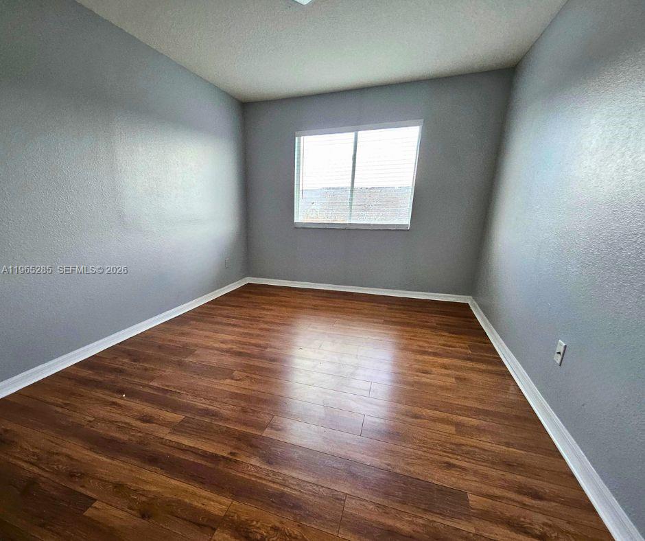 ISLAND CLUB WEST PH 02 - Residential