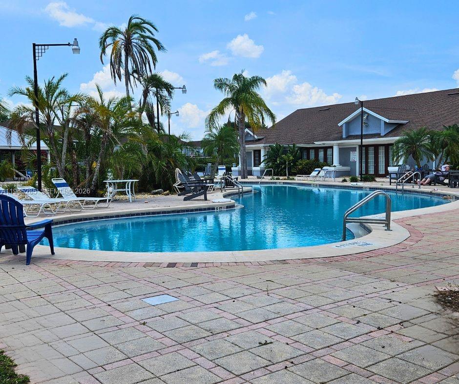 ISLAND CLUB WEST PH 02 - Residential