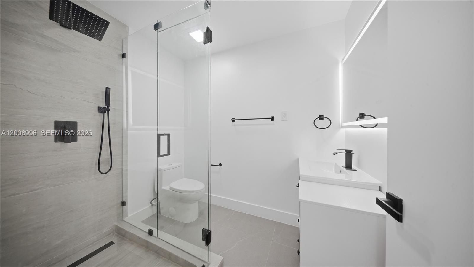 SO MIAMI HEIGHTS ADDN E - Residential