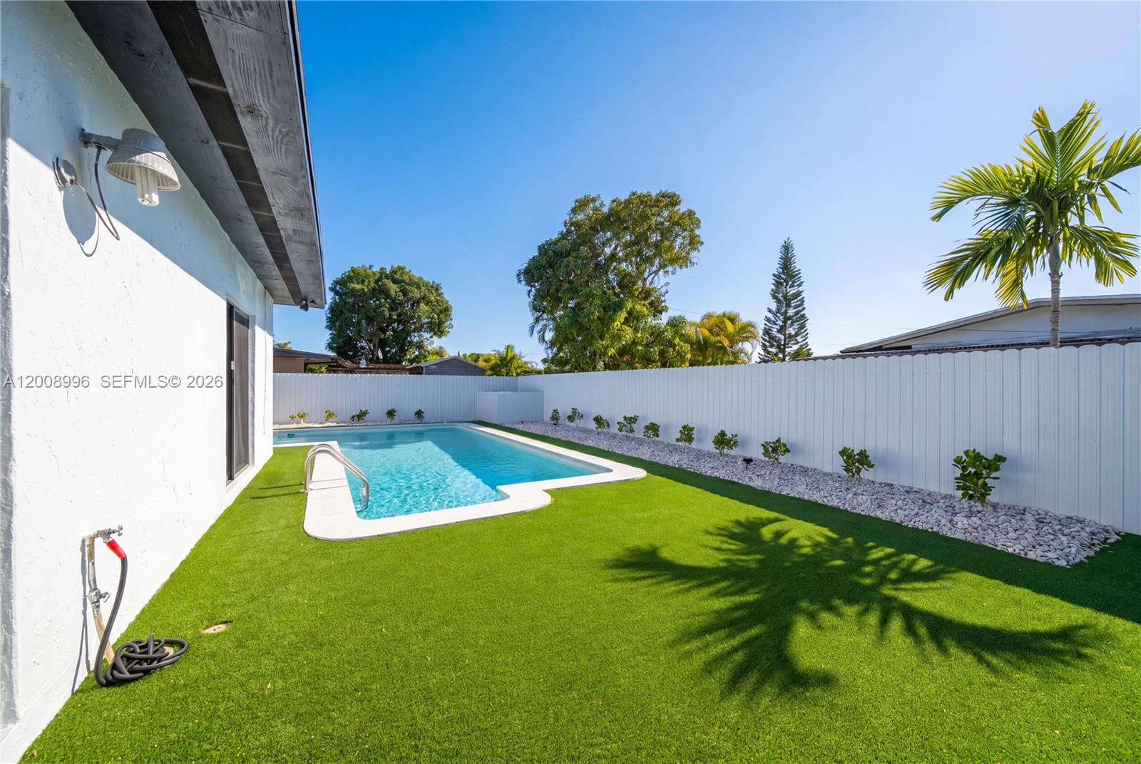 SO MIAMI HEIGHTS ADDN E - Residential