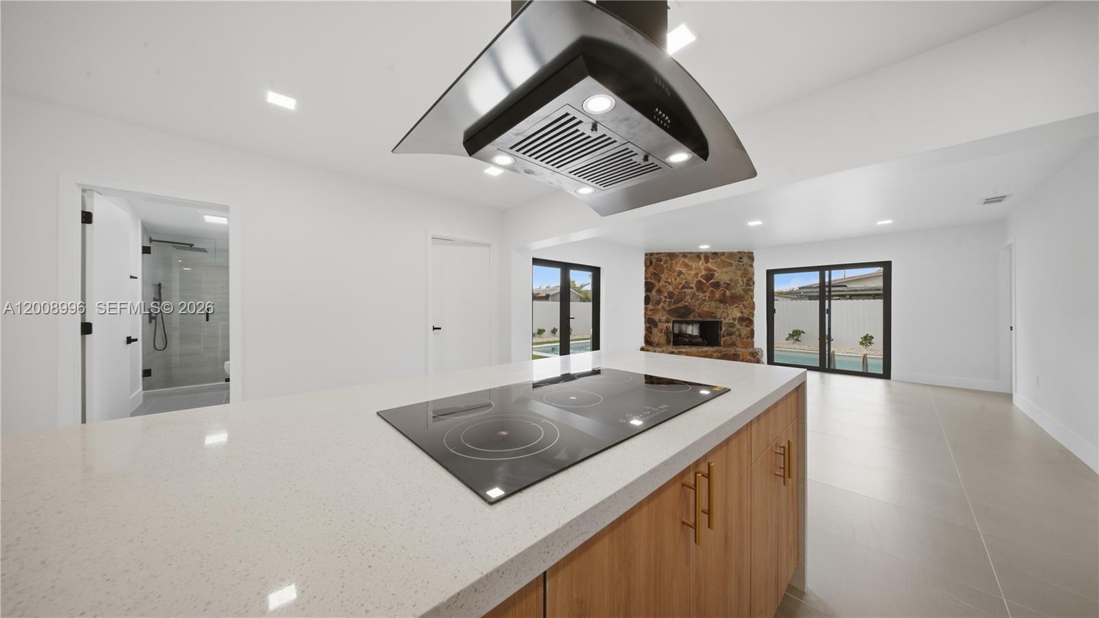 SO MIAMI HEIGHTS ADDN E - Residential