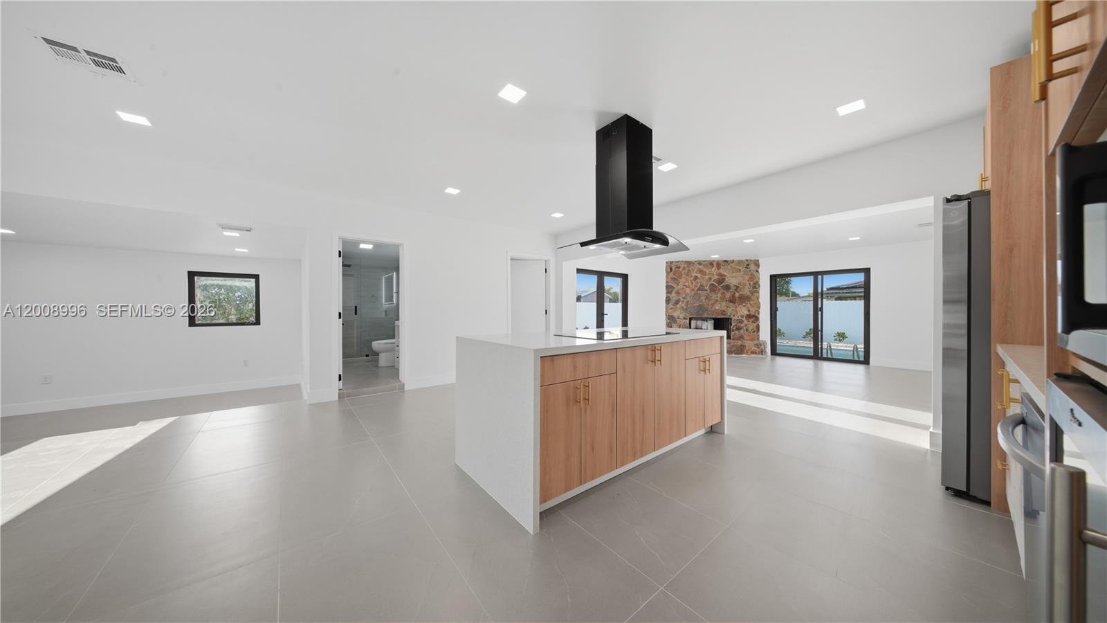 SO MIAMI HEIGHTS ADDN E - Residential