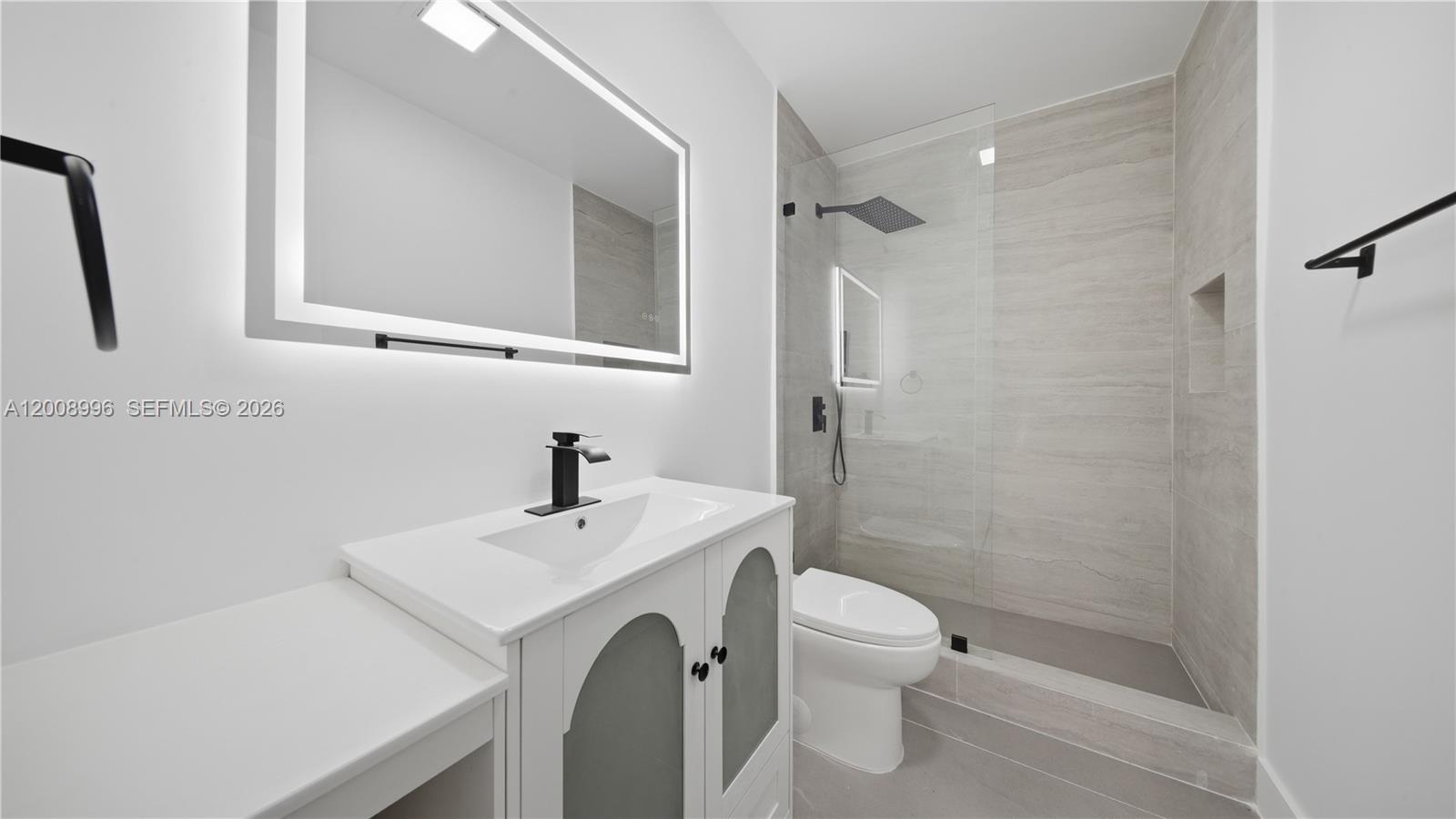 SO MIAMI HEIGHTS ADDN E - Residential