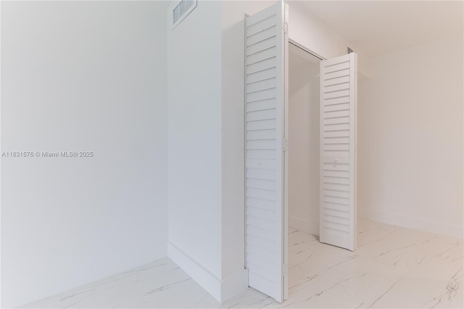 FAIRWAYS OF BOCA LAGO CON - Residential