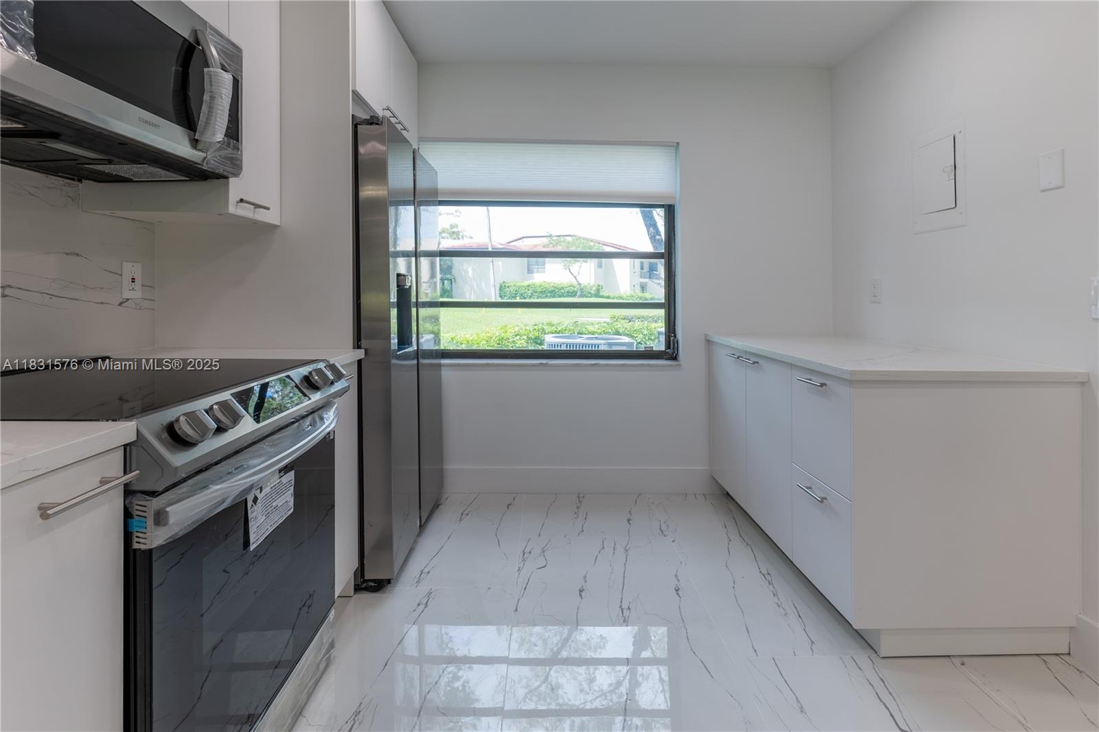 8435 Casa Del Lago C