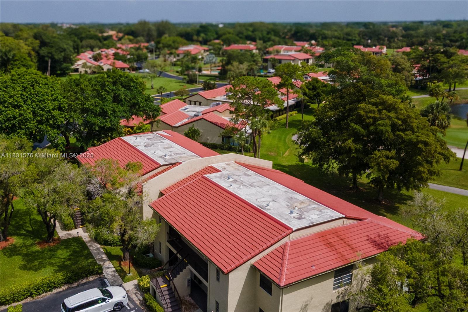 FAIRWAYS OF BOCA LAGO CON - Residential