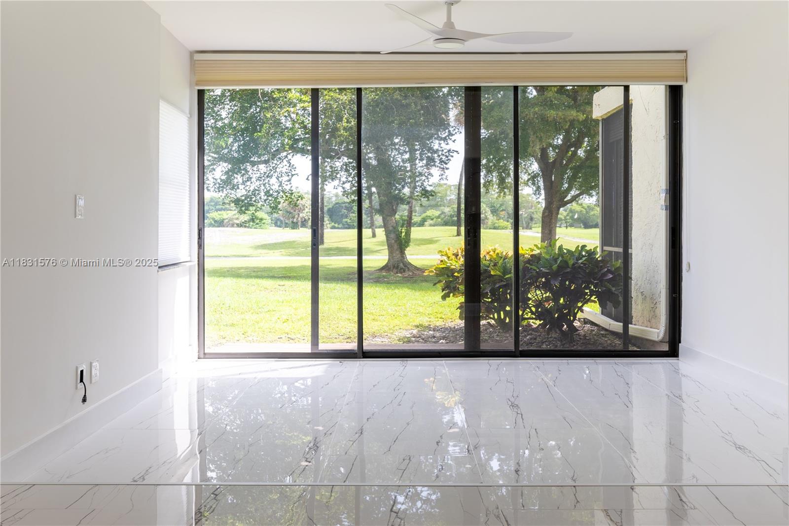 FAIRWAYS OF BOCA LAGO CON - Residential