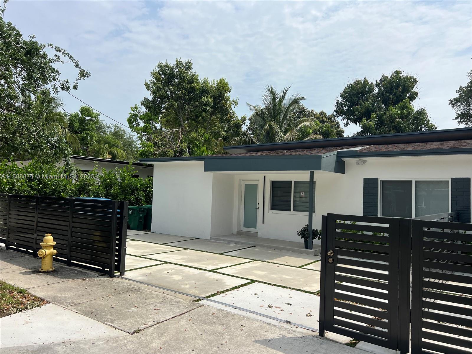 5511 NW 1st Ave 5511