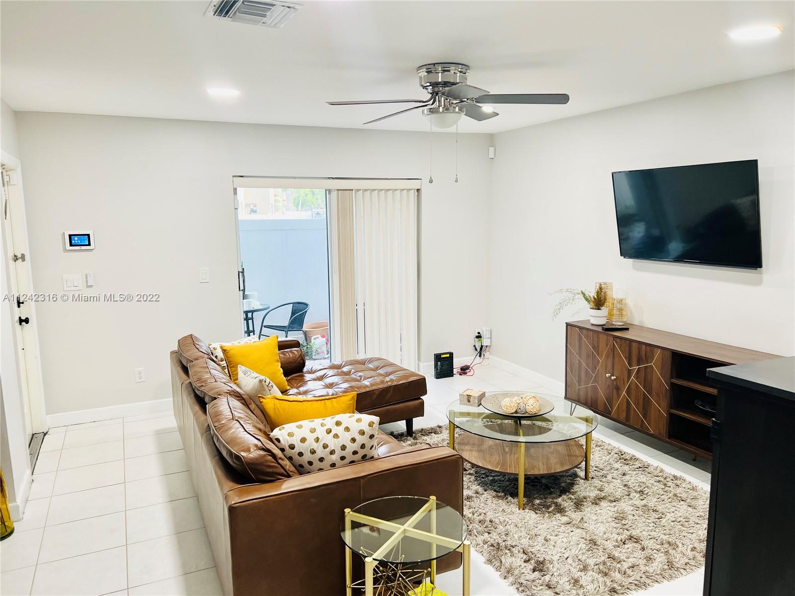 Amazing townhome. 2 Bedrooms, 2.5 Bathrooms, living and dining room overlooking a quaint, peaceful, and private courtyard. Full size washer and dryer.
Great safe community for families, young professionals, and students. Community amenities include: community pool, clubhouse, exercise room, banquet hall, and security patrol.
A+ rated schools.