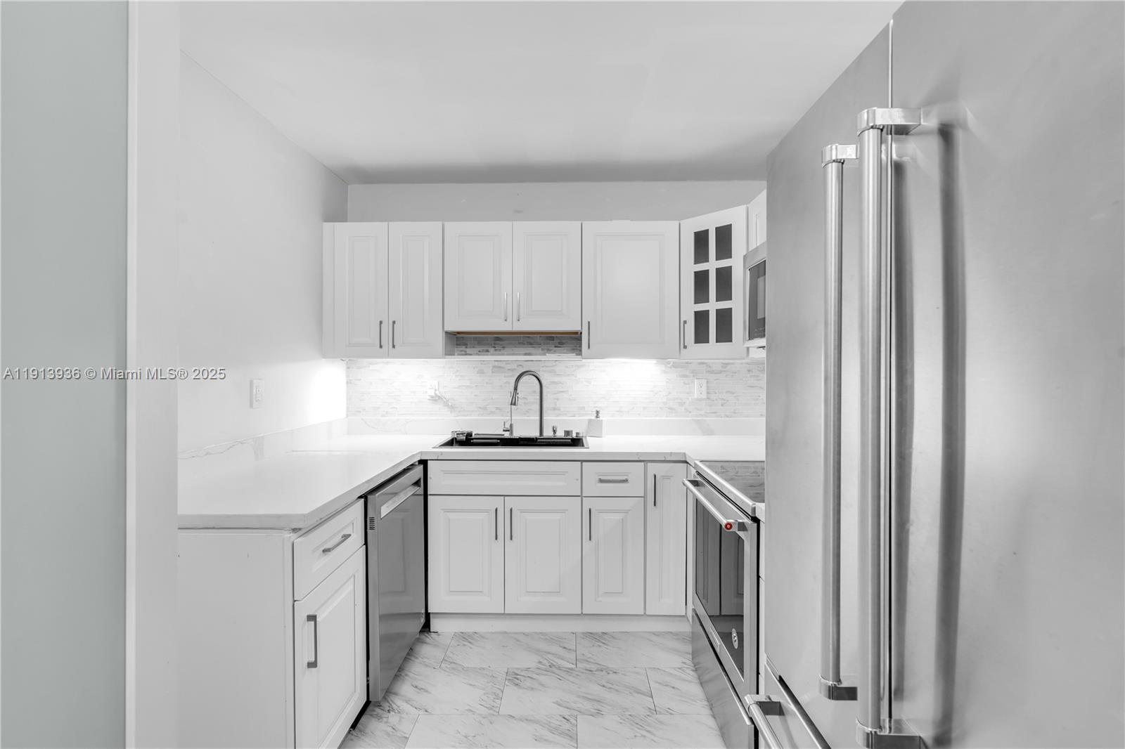 OLYMPUS CONDO PHASE - Residential