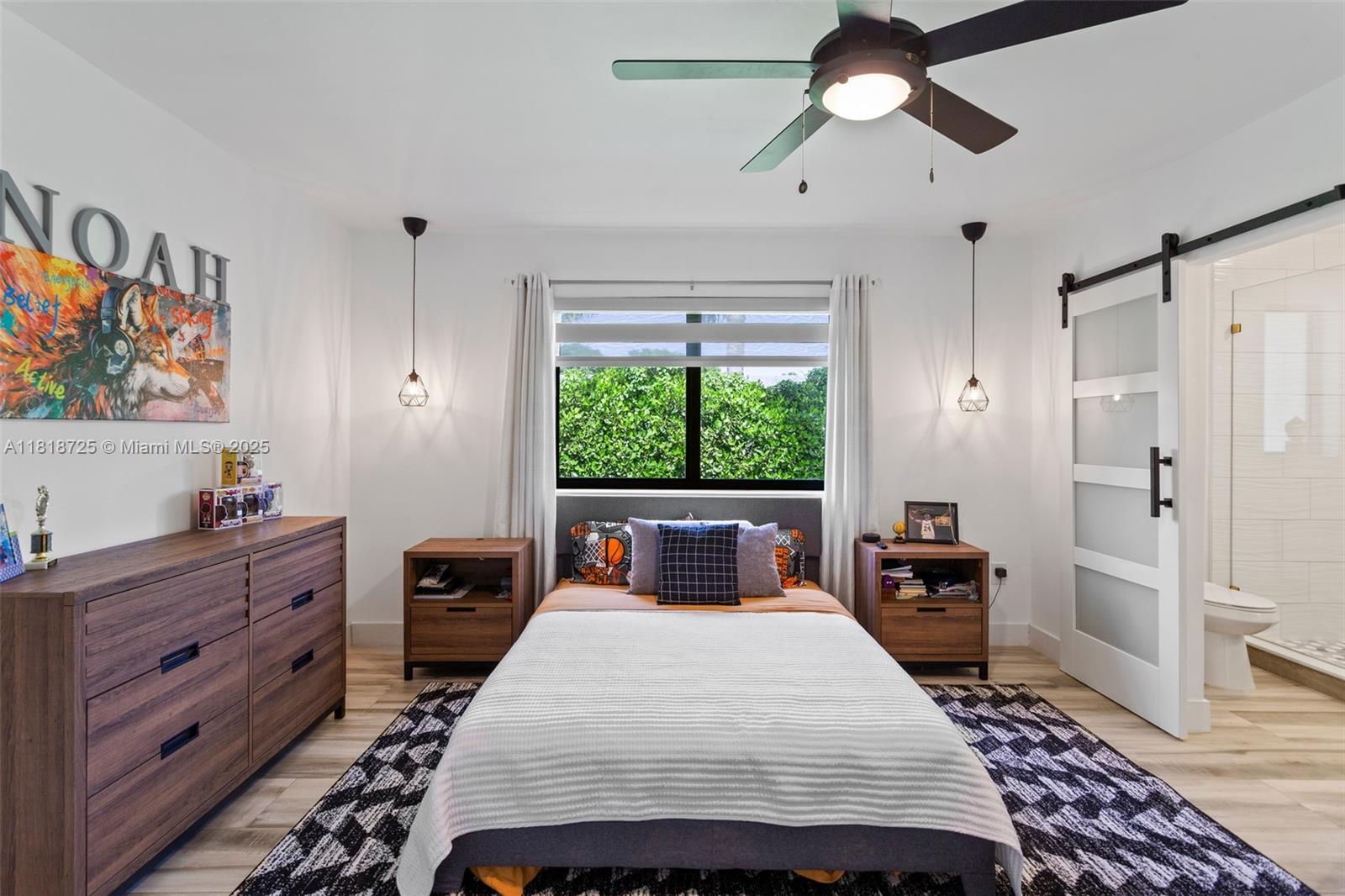 COLLEGE MNR - Residential