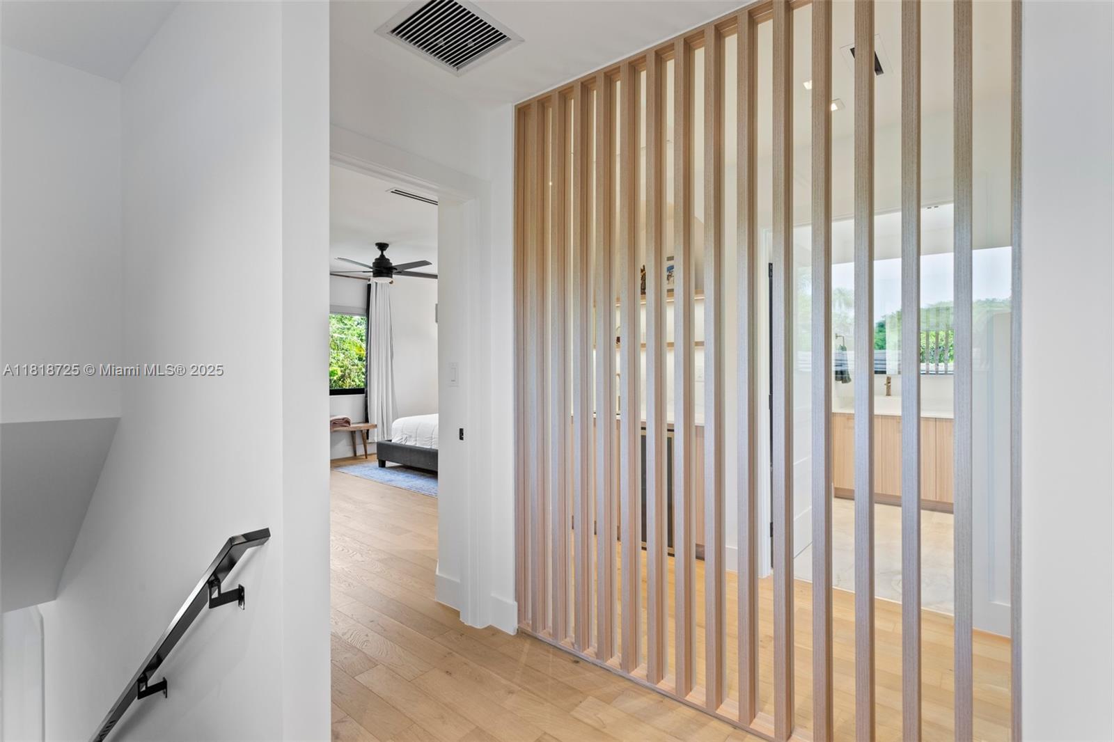 COLLEGE MNR - Residential