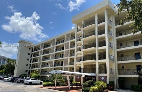 2751 N Palm Aire Dr 504 Pompano Beach FL 33069