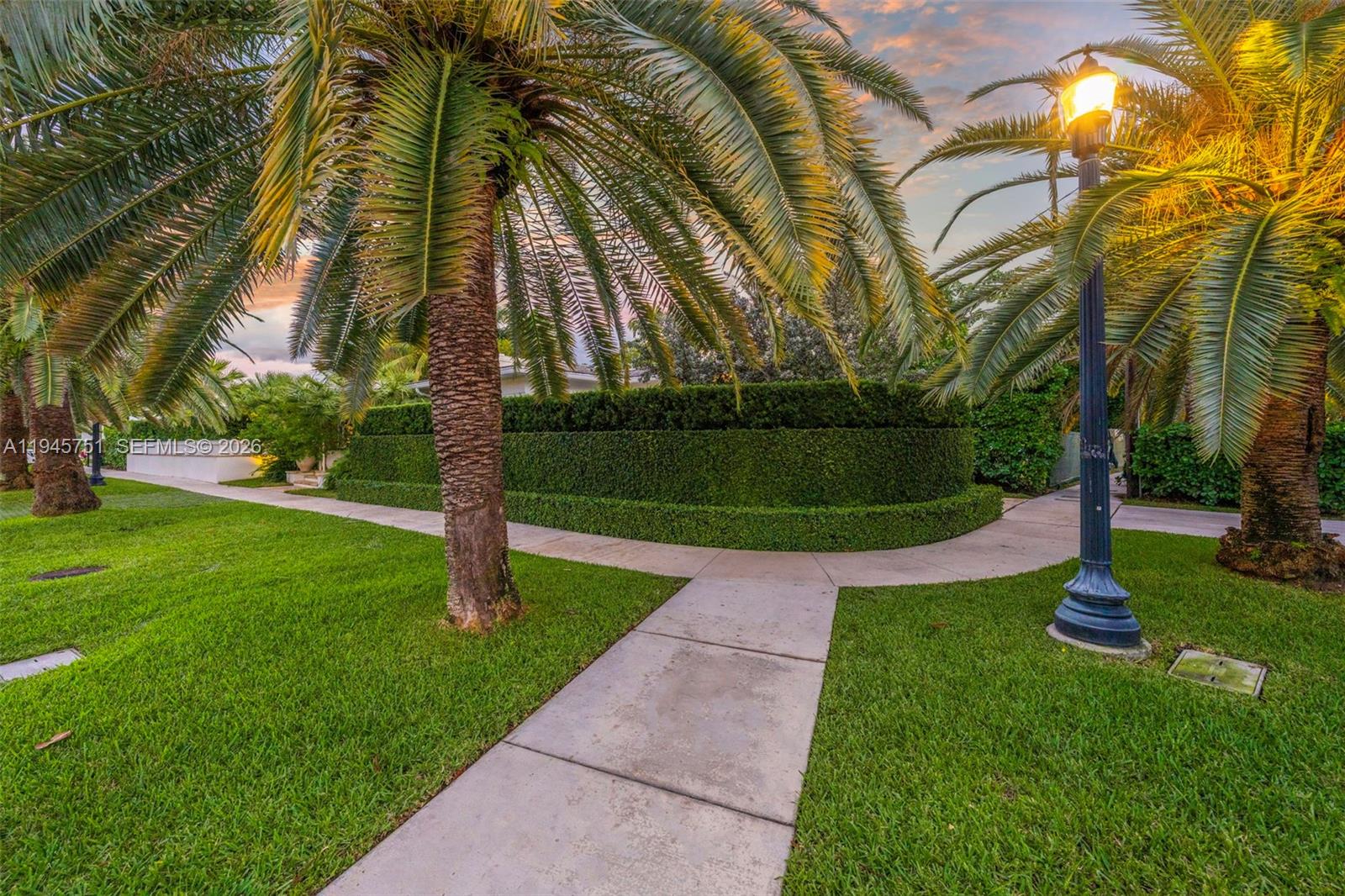 AMD PLAT OF SUNSET LAKE S - Residential