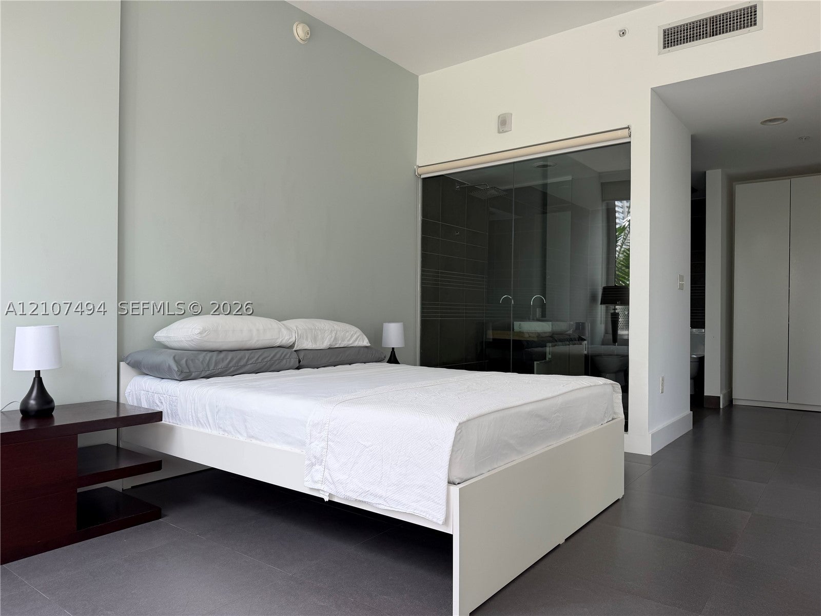 2100 Park Ave 305
