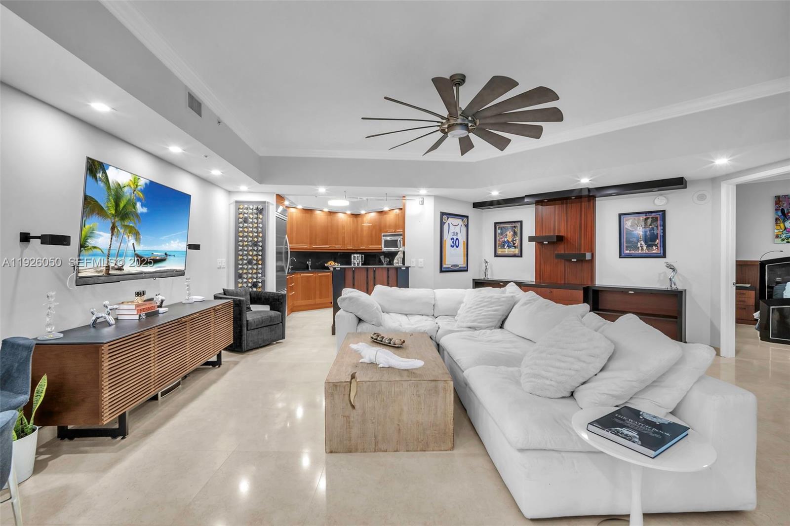 333 Las Olas Way 405