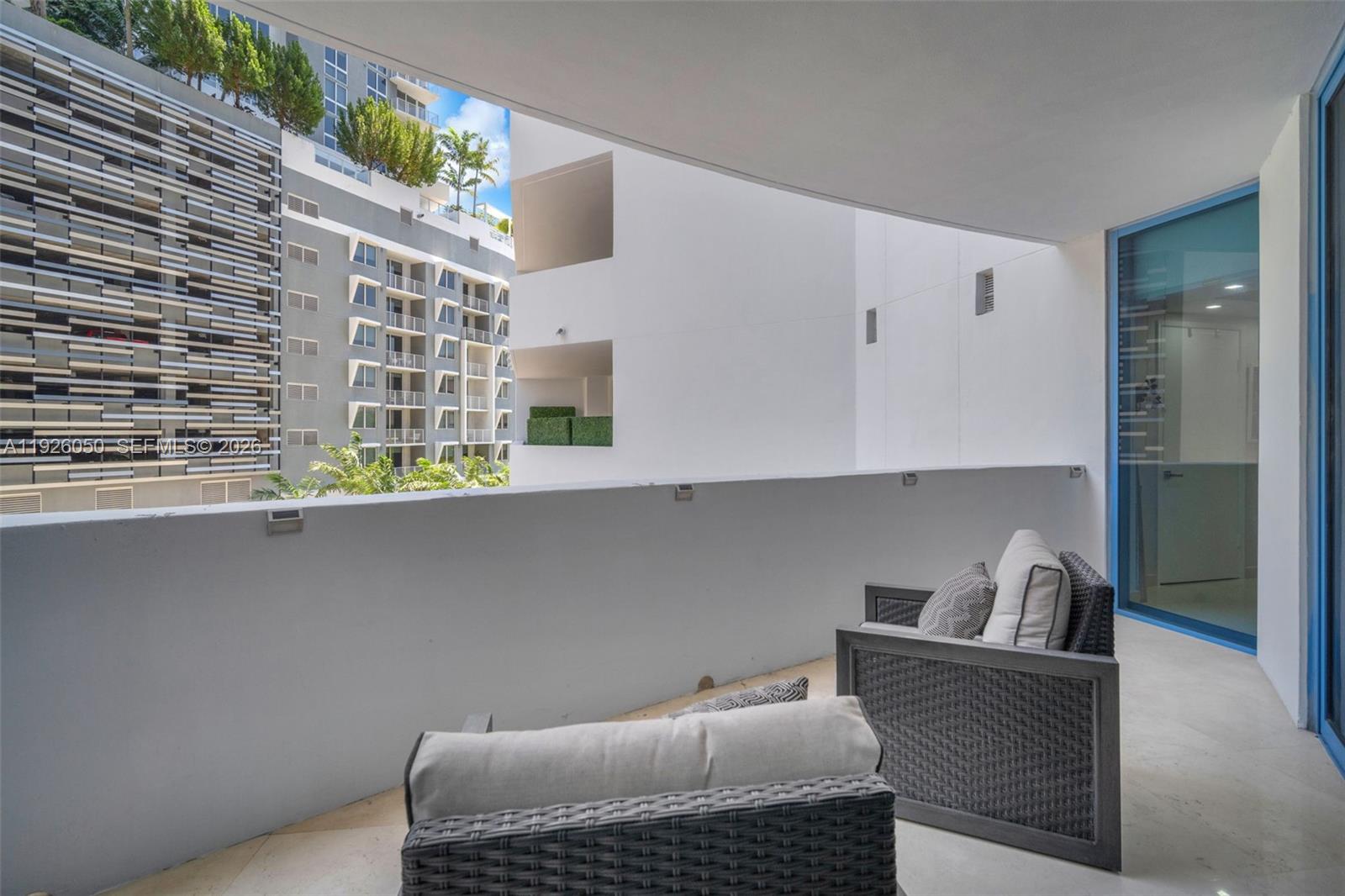 LAS OLAS RIVER HOUSE COND - Residential