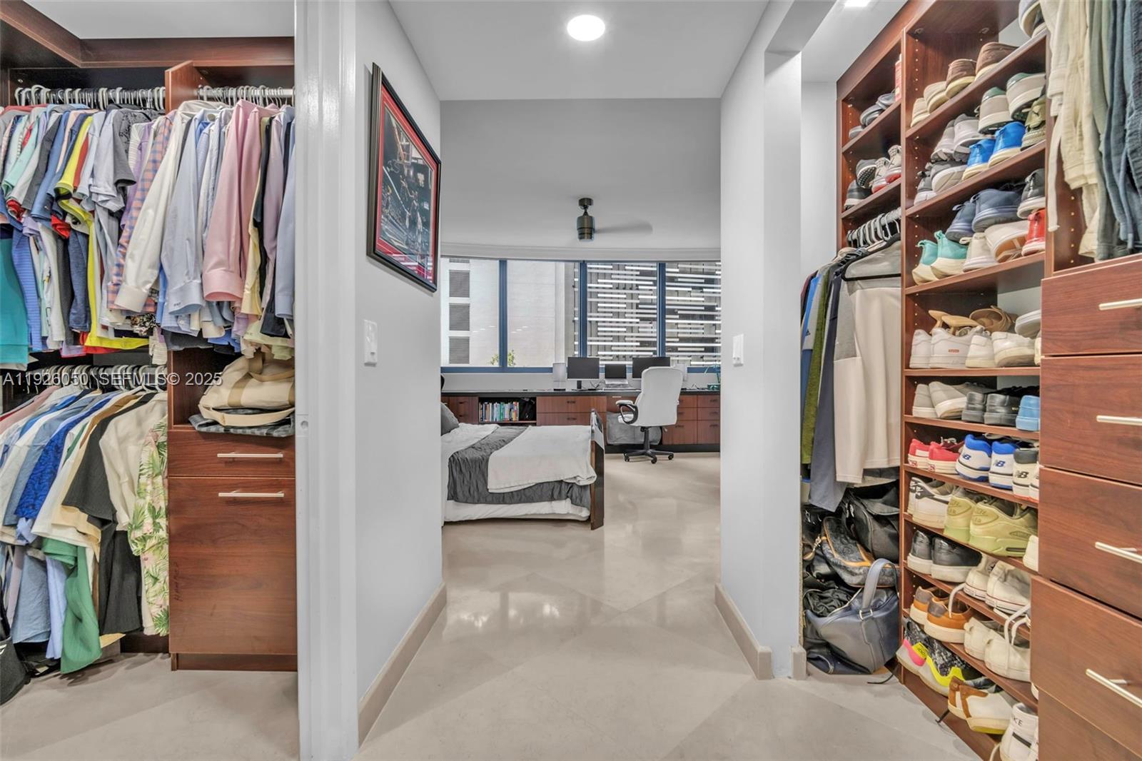 LAS OLAS RIVER HOUSE COND - Residential