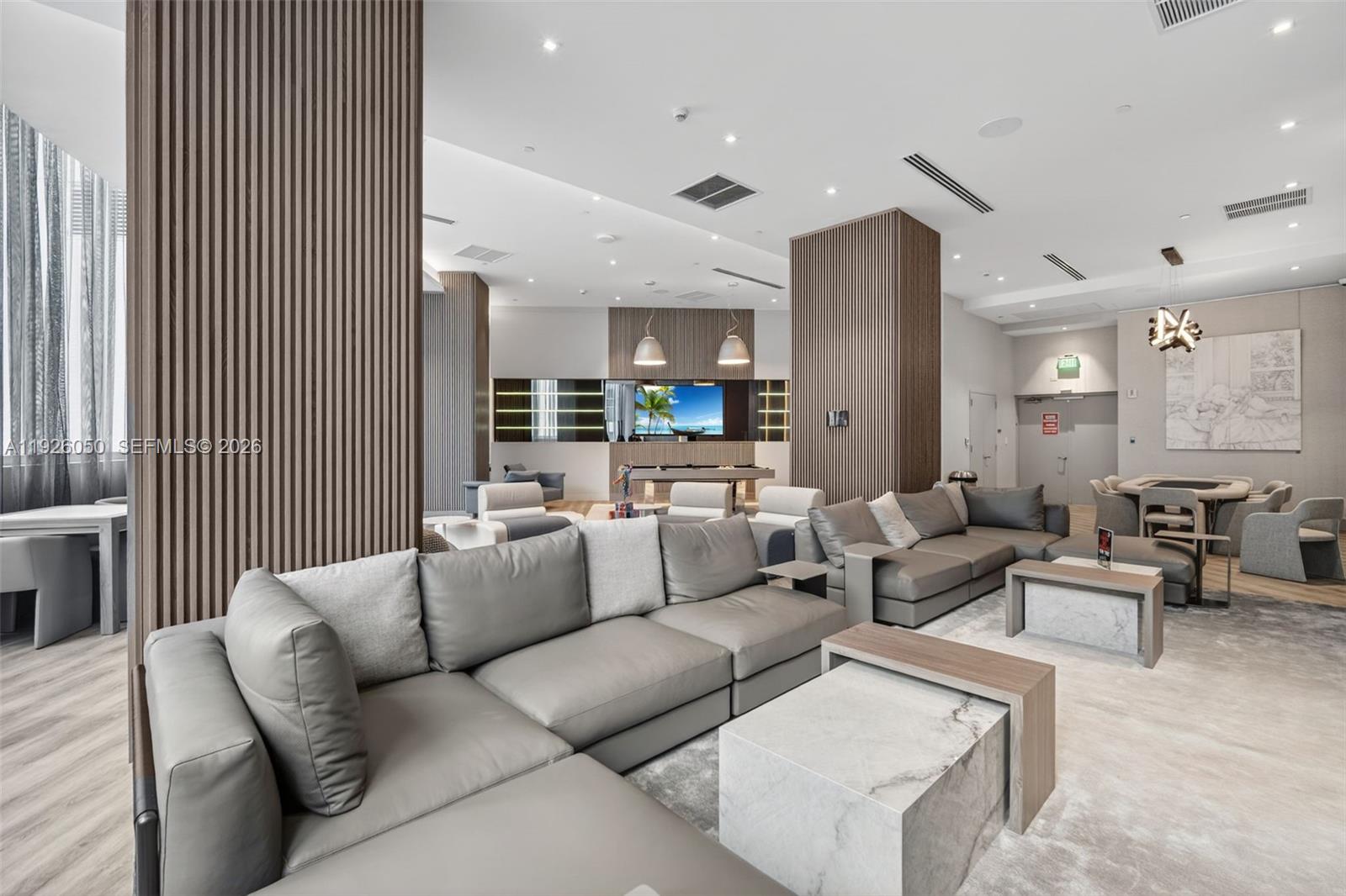 LAS OLAS RIVER HOUSE COND - Residential