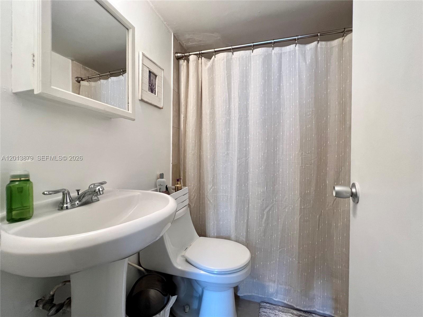 CARIBBEAN TOWERS CONDO - Residential Lease