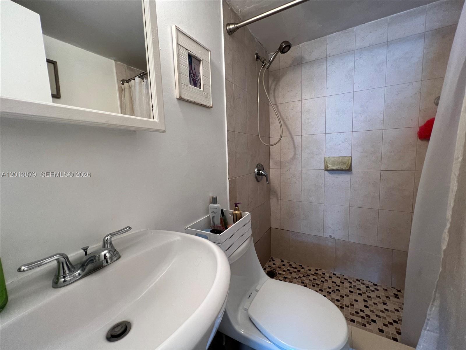 CARIBBEAN TOWERS CONDO - Residential Lease