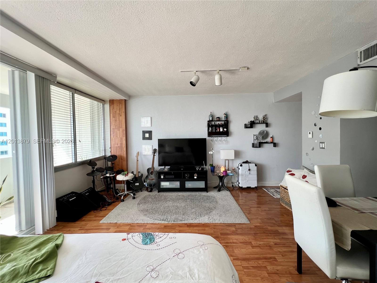 CARIBBEAN TOWERS CONDO - Residential Lease