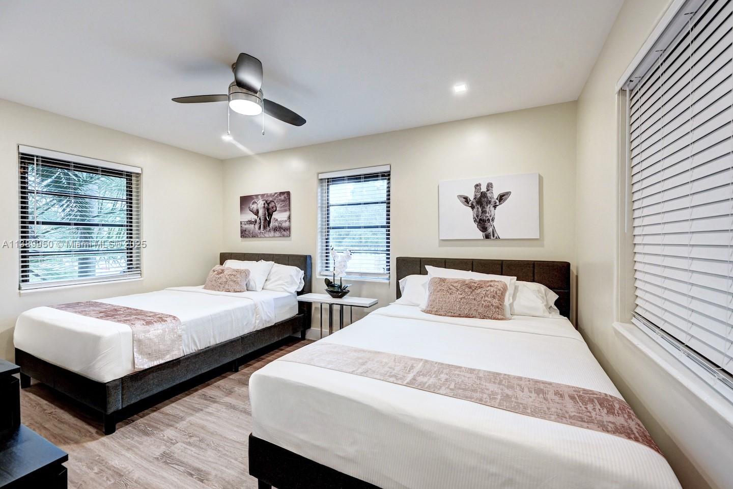 HOLLYWOOD LAKES SECTION - Residential Lease