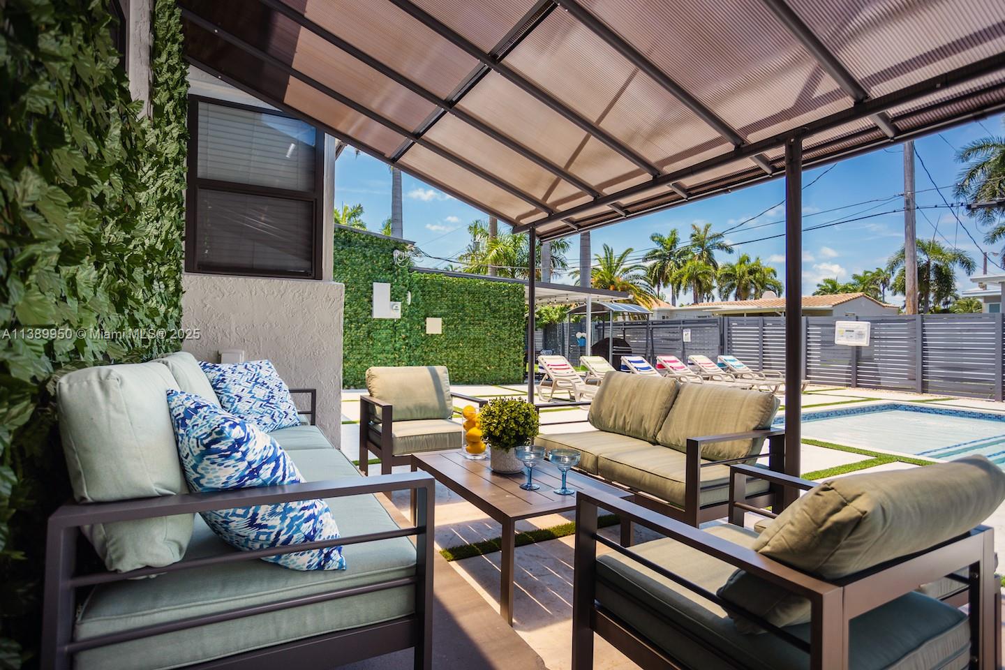 HOLLYWOOD LAKES SECTION - Residential Lease