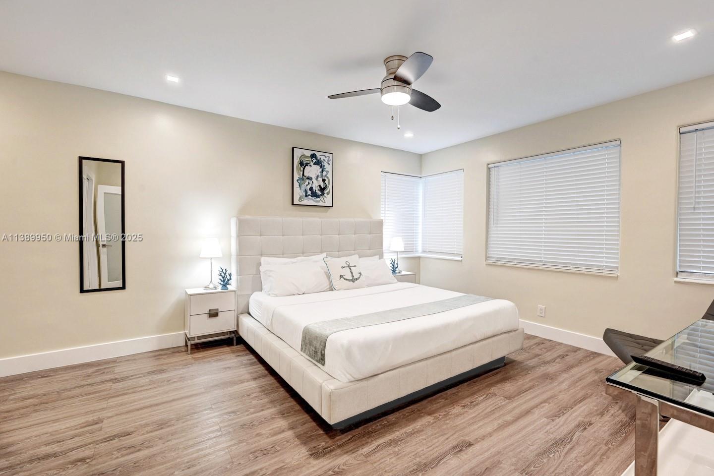 HOLLYWOOD LAKES SECTION - Residential Lease