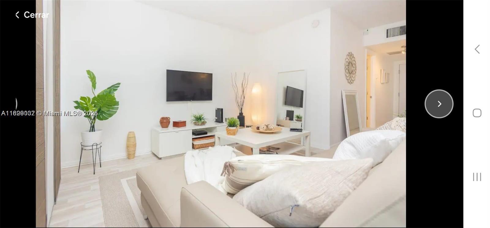 RONEY PALACE CONDO - Residential