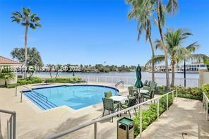 View photos, virtual tours, details... 20165 NE 39th Pl 303 & 204