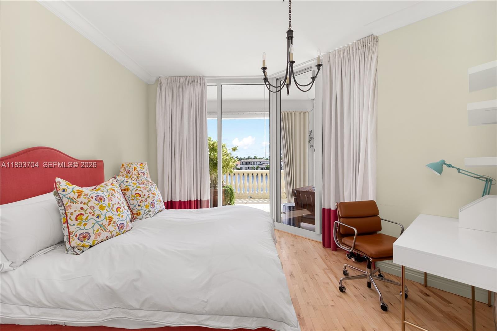 BELLA VISTA MID RISE NORT - Residential