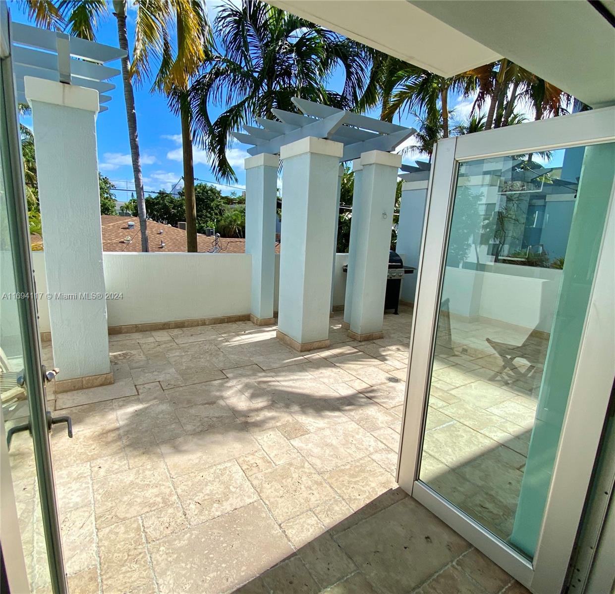 LENOX VILLAS CONDO - Residential Lease