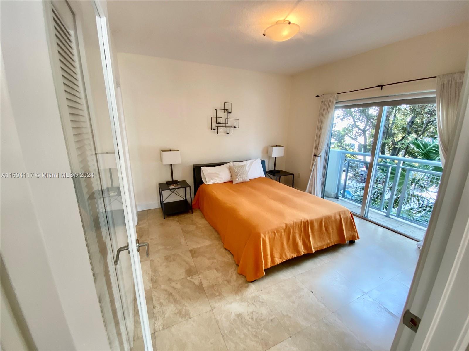 LENOX VILLAS CONDO - Residential Lease