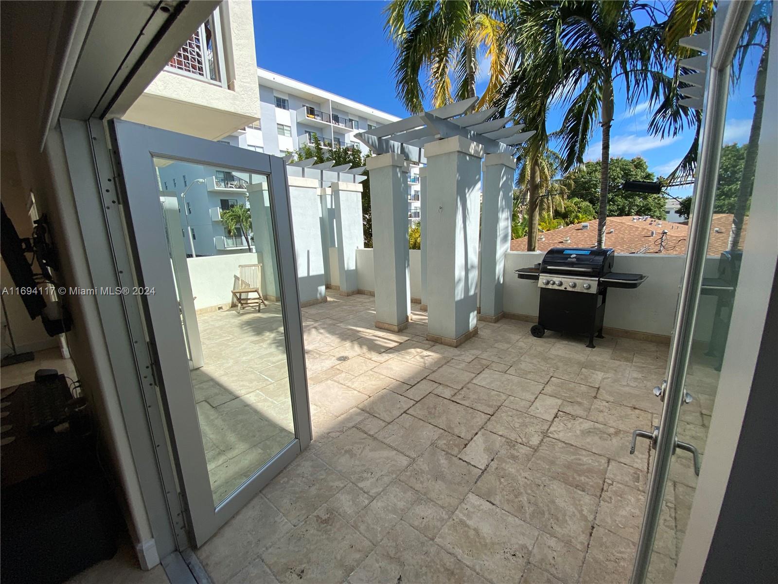 LENOX VILLAS CONDO - Residential Lease