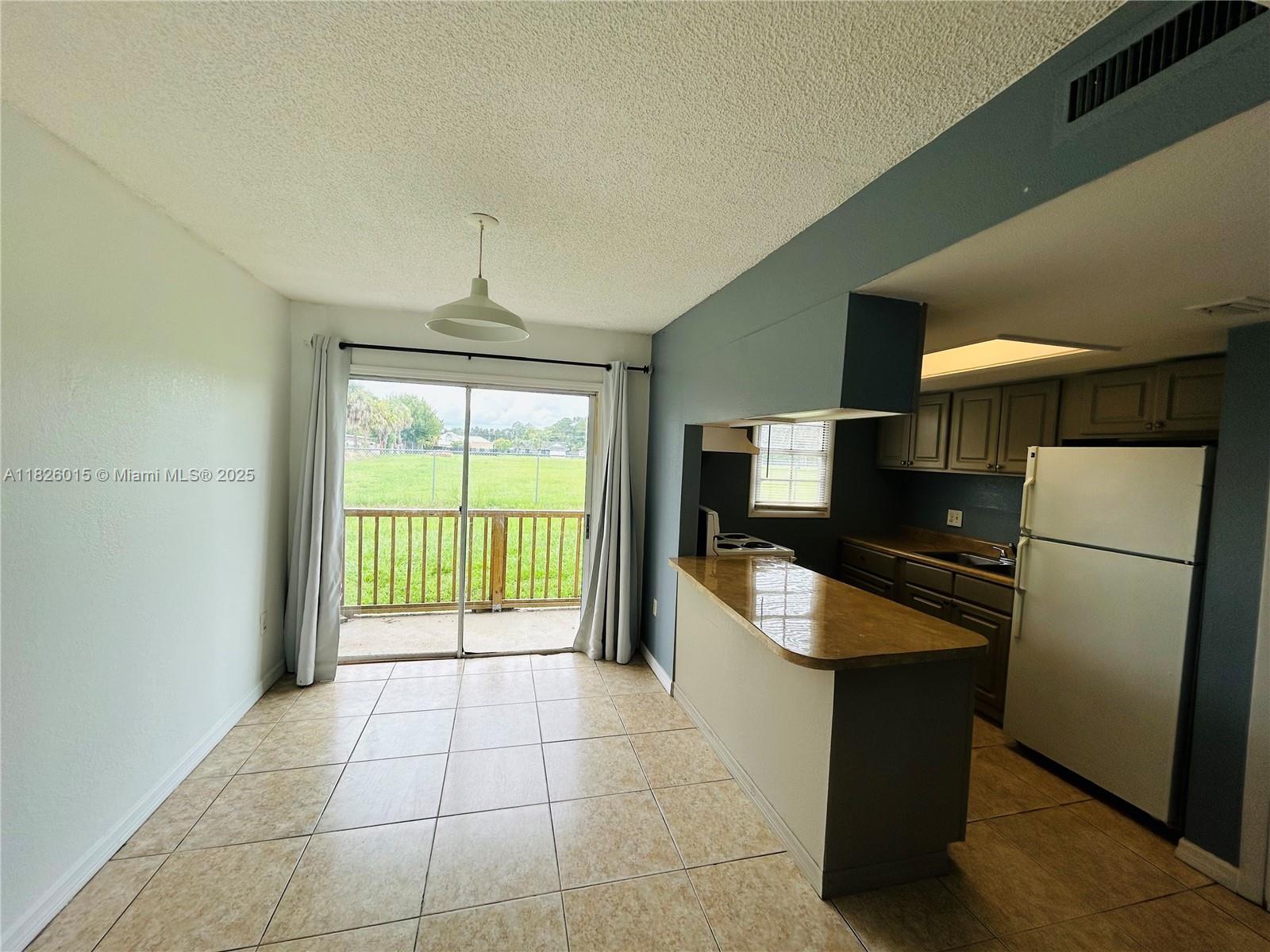 CATALINA ISLES CONDO - Residential