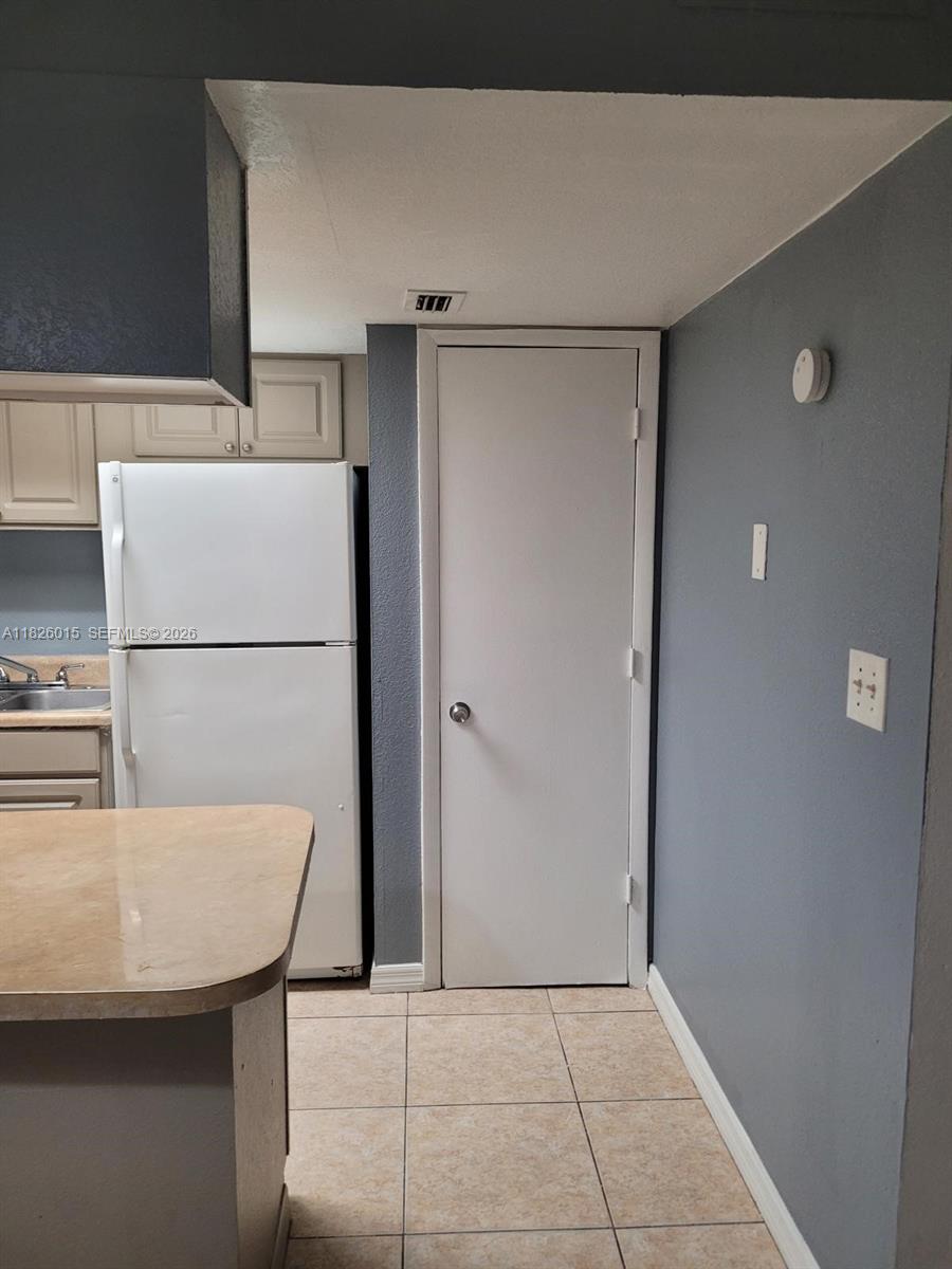 CATALINA ISLES CONDO - Residential