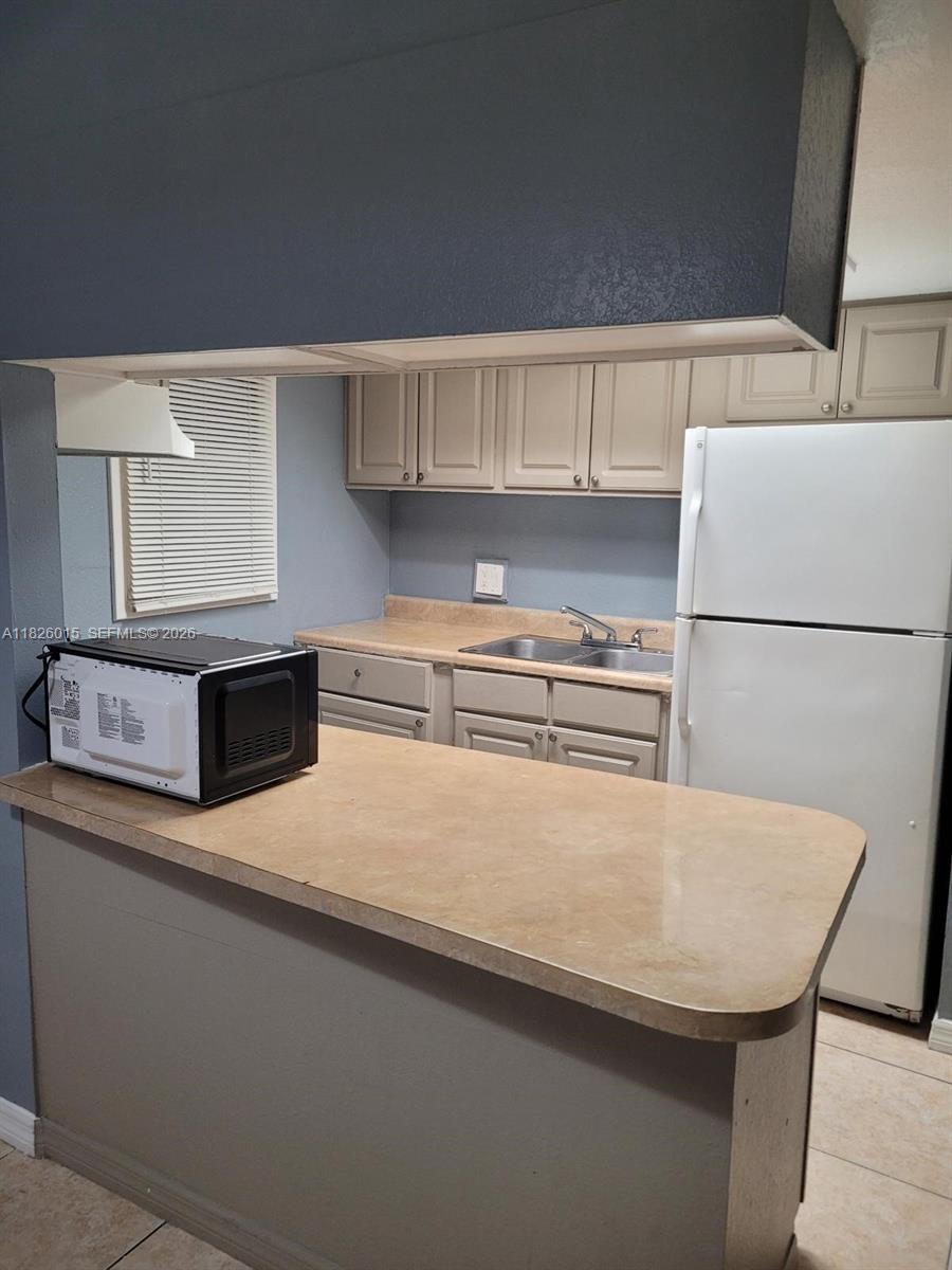 CATALINA ISLES CONDO - Residential