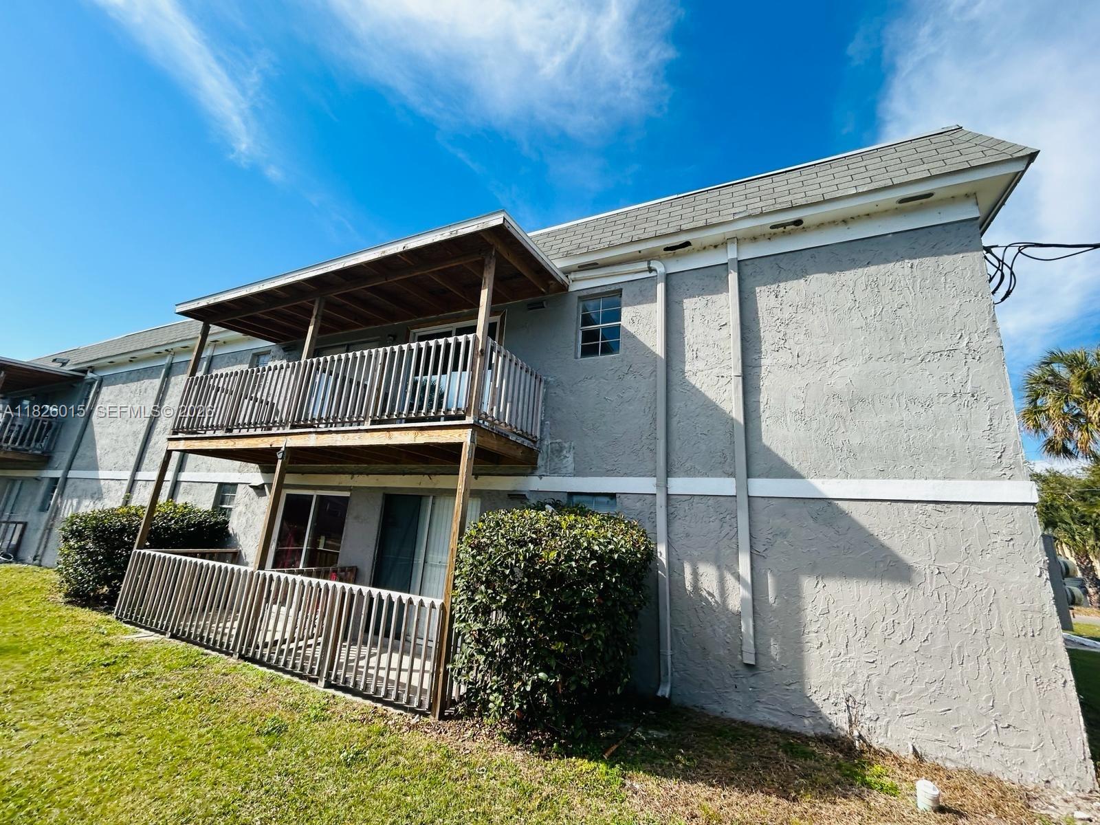 CATALINA ISLES CONDO - Residential