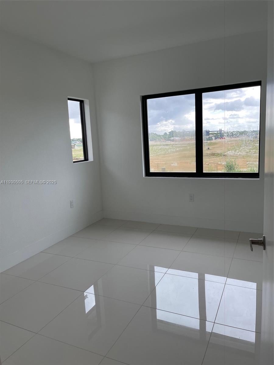 AURORA AT GRAND PALMS - Residential Lease