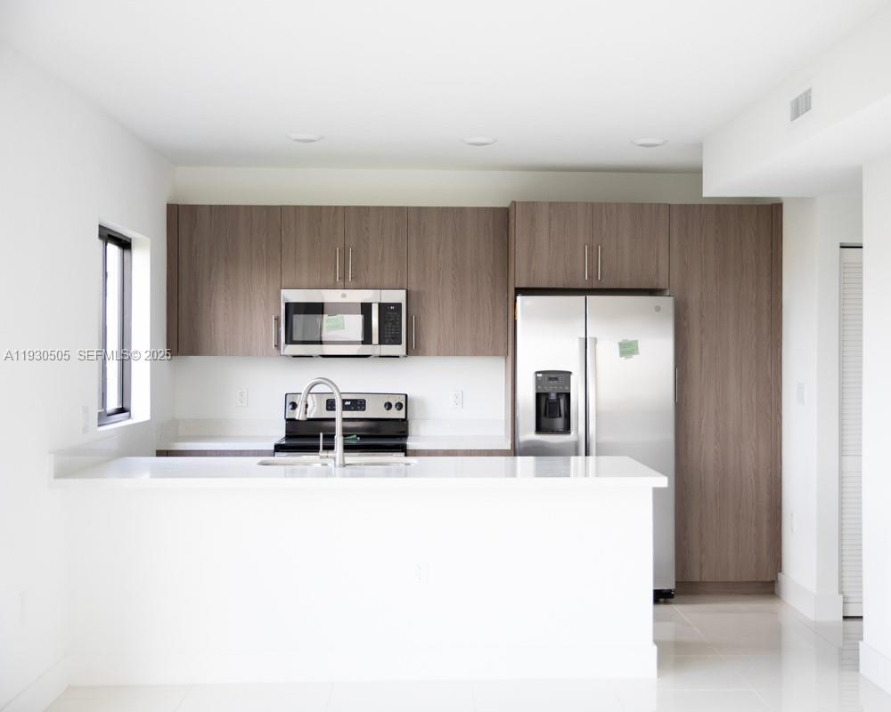 AURORA AT GRAND PALMS - Residential Lease