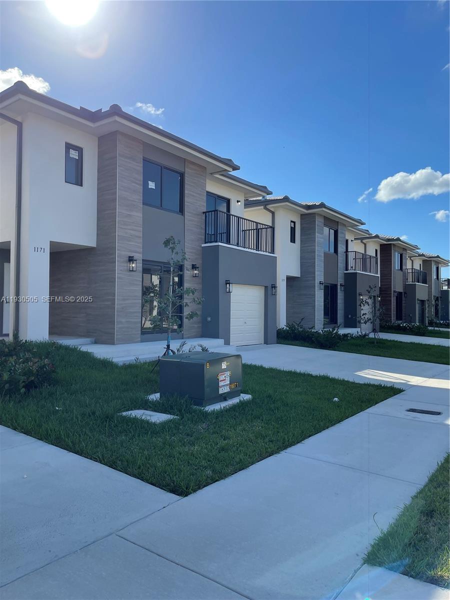 AURORA AT GRAND PALMS - Residential Lease