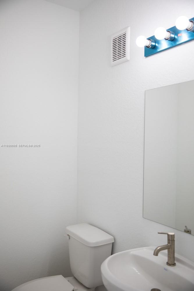 AURORA AT GRAND PALMS - Residential Lease